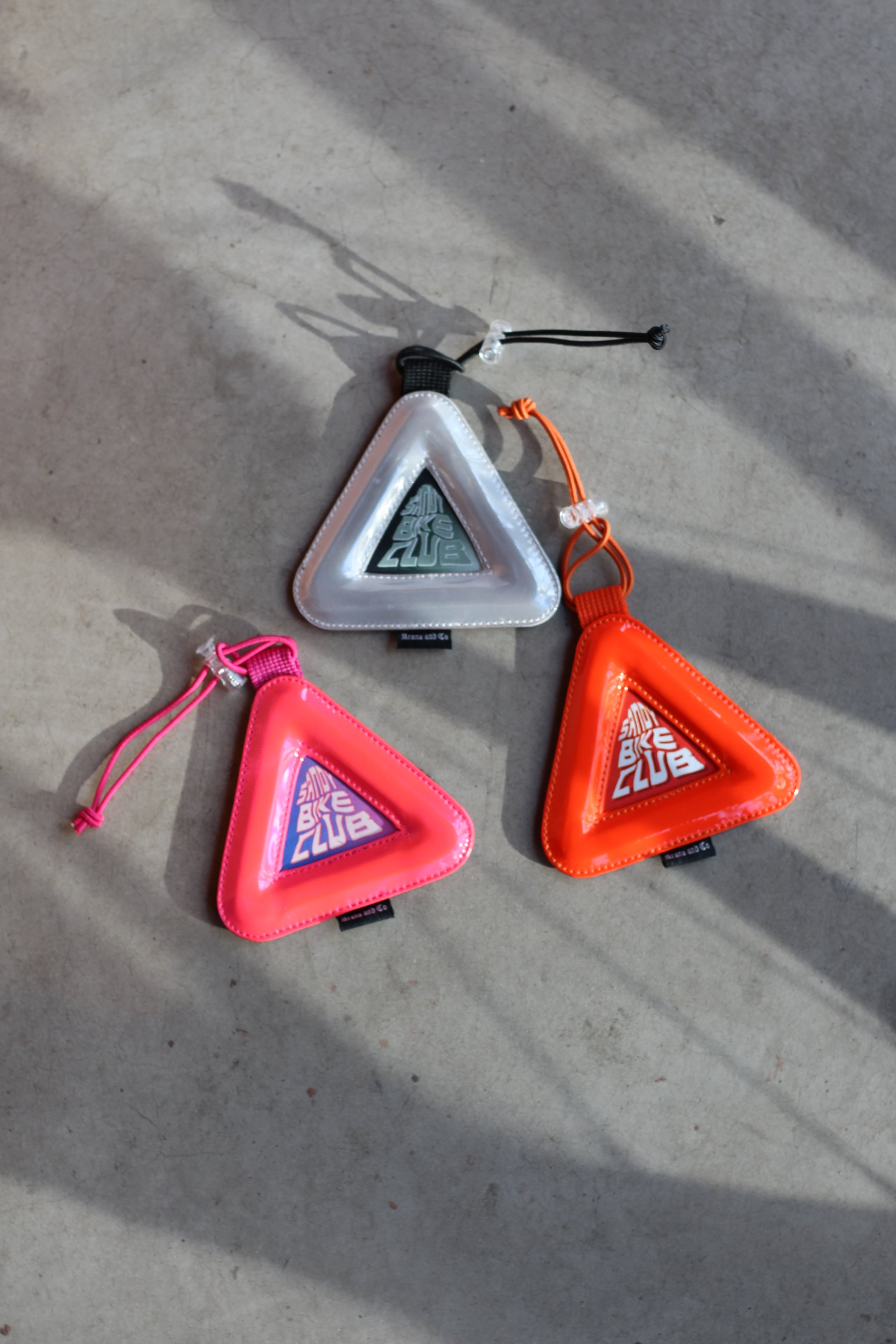 SANDY Triangle Reflector